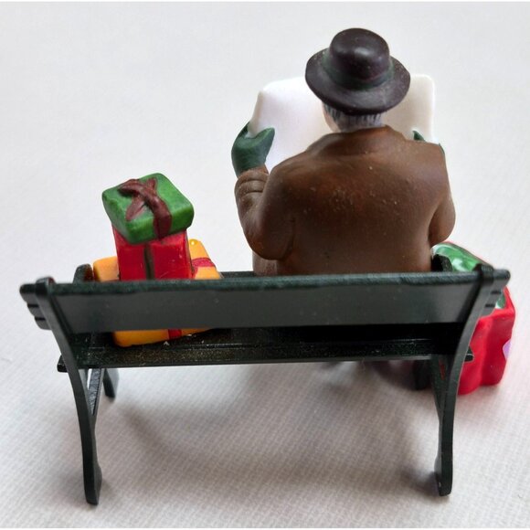 Department 56 "Rest Ye Merry Gentleman" Heritage Village Christmas Figurine - Picture 5 of 9